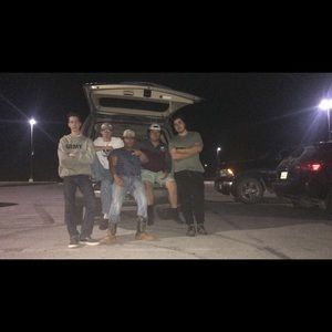 Meet your Posher, Javier